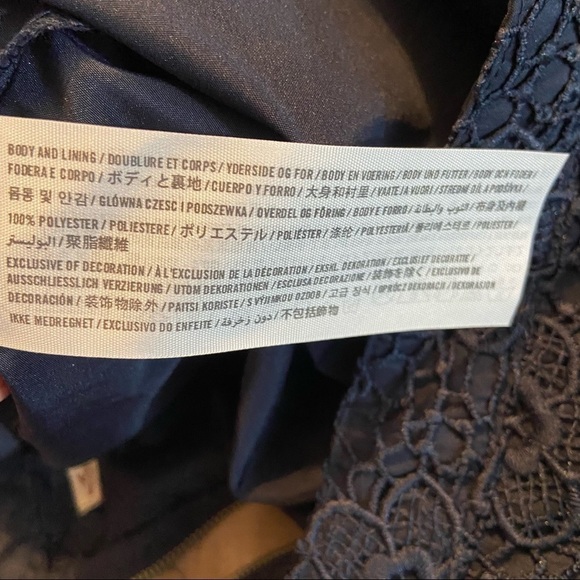 Hollister women’s embroidered  lace tank and skirt set - Picture 8 of 10